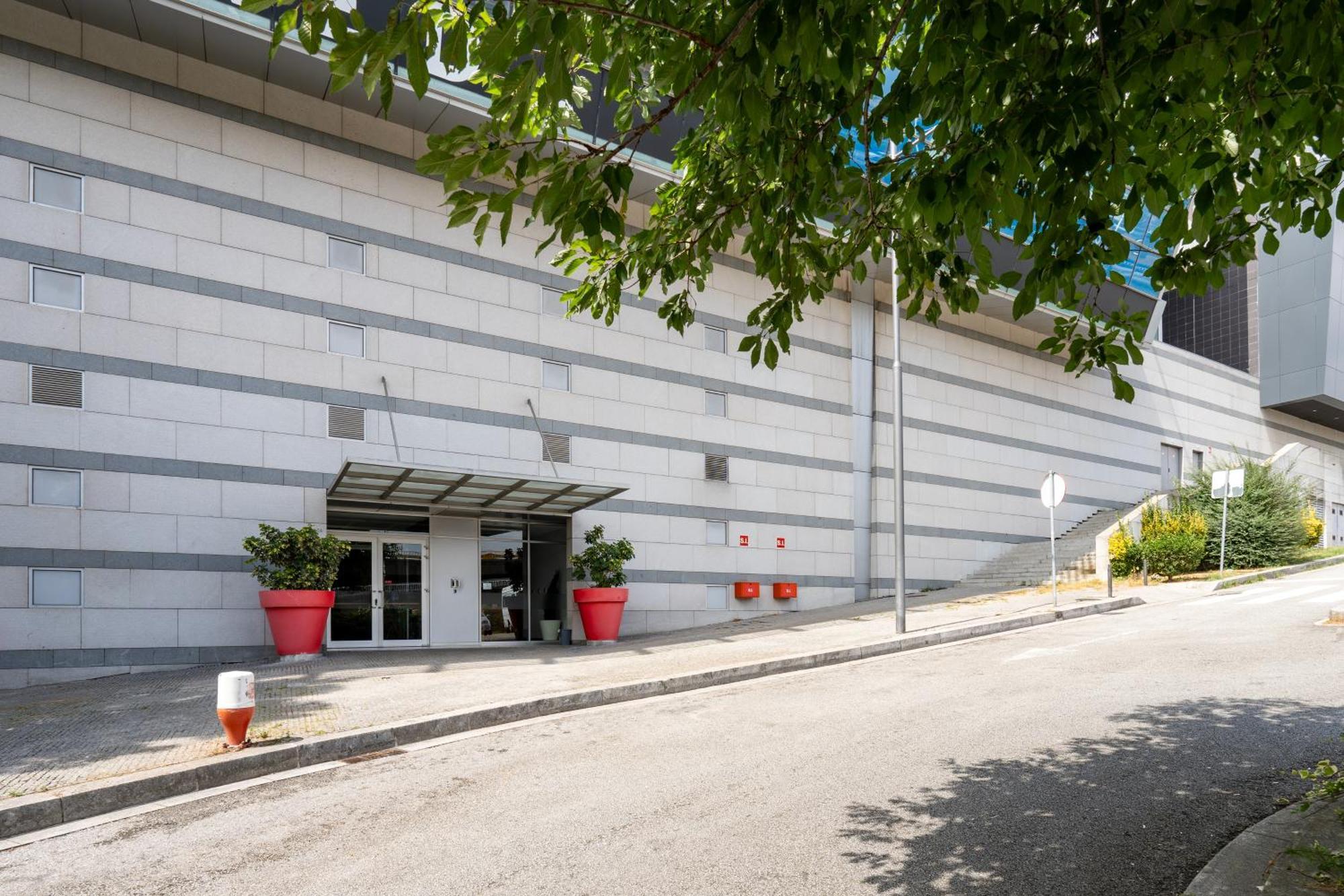 Viva Stadium Residence Studios Porto Eksteriør billede
